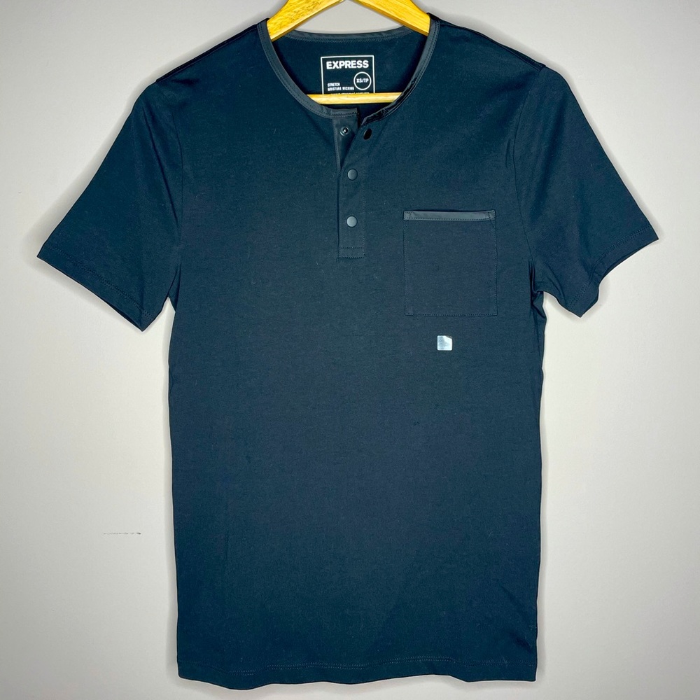 Express Quarter-Button Tee